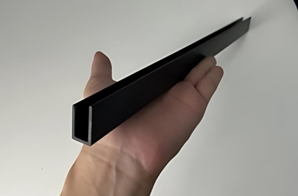 thanh-nep-thung-danpla-den